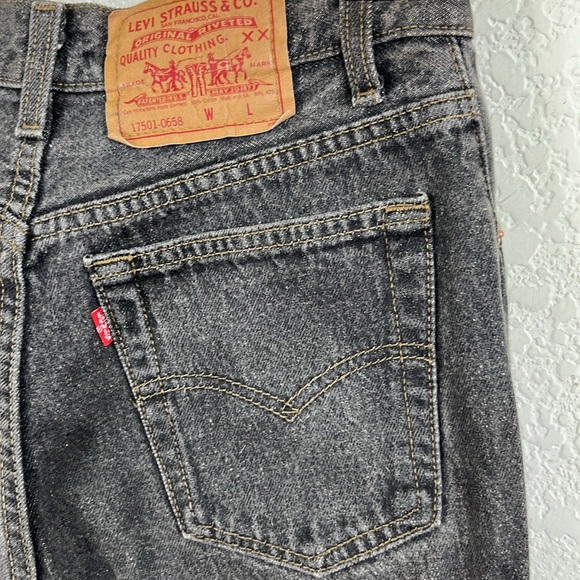 VTG Levi's 17501-0658 Button Fly High Rise Frayed Hem Red Tab Jeans Denim 90s - Picture 7 of 8